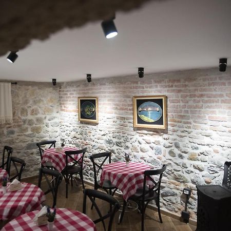 Old Bazaar Rooms Корча Екстер'єр фото