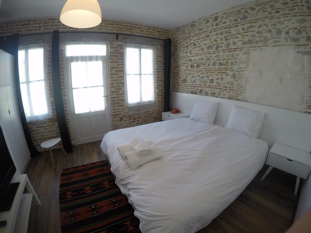Old Bazaar Rooms Корча Екстер'єр фото
