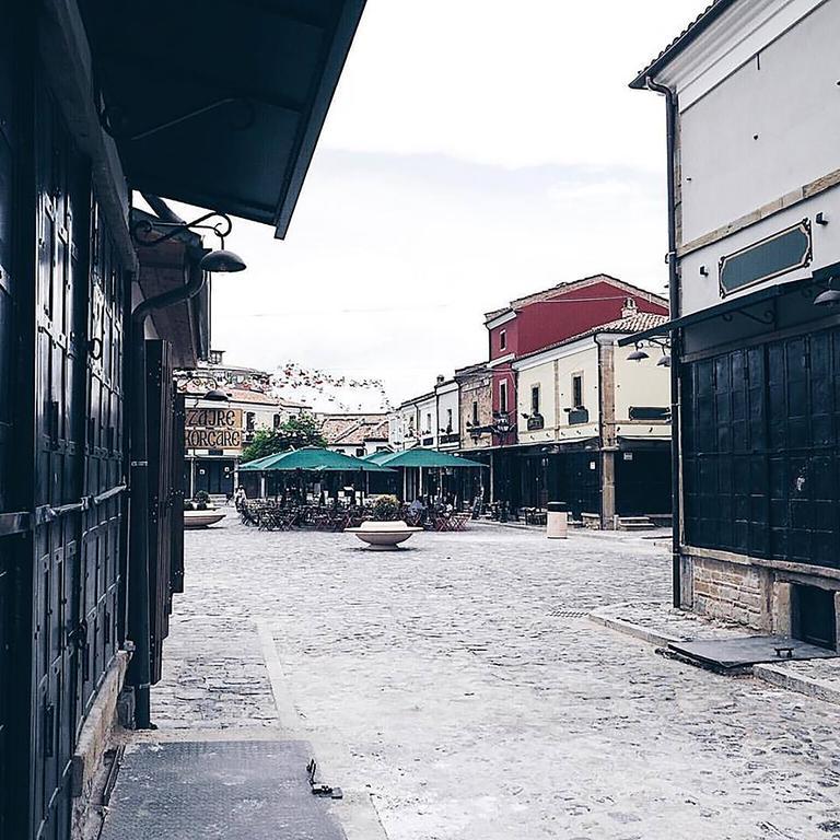 Old Bazaar Rooms Корча Екстер'єр фото